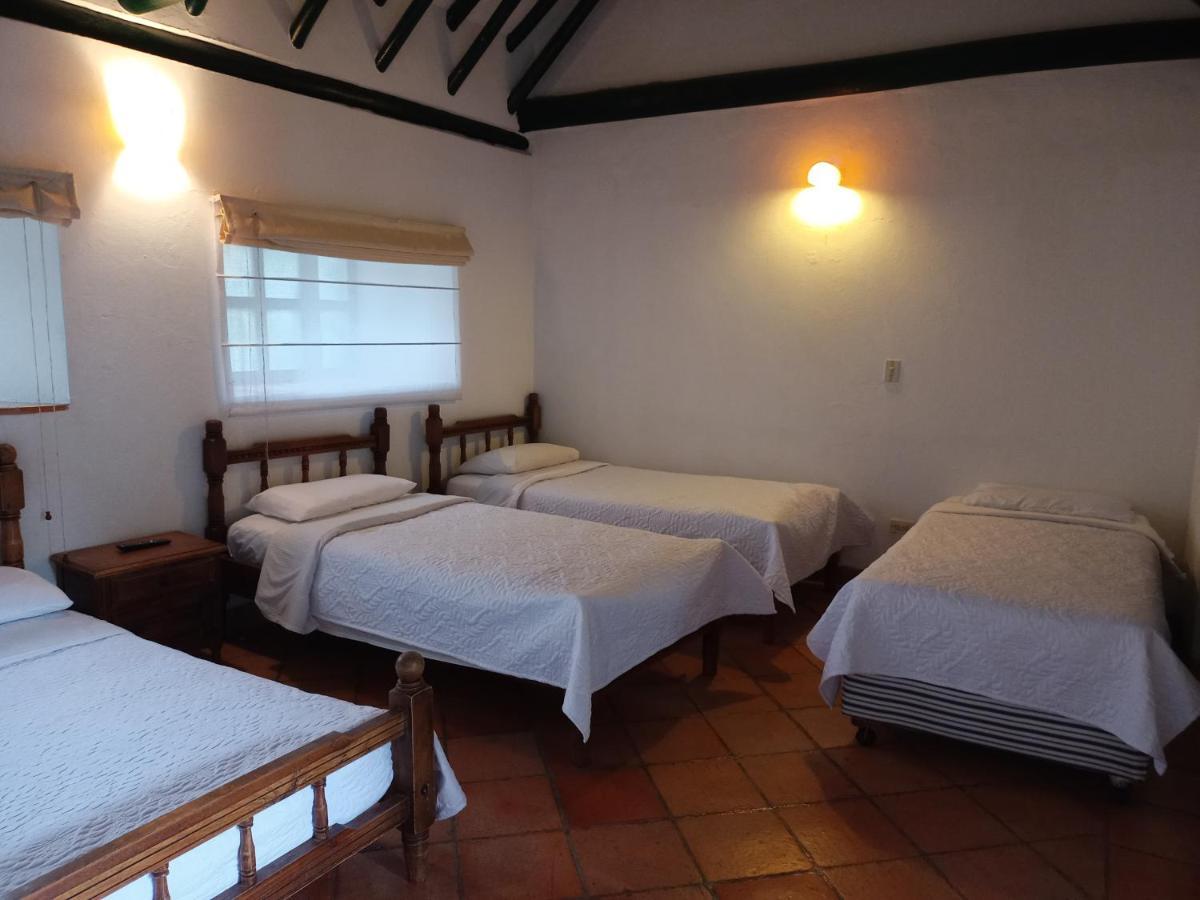 Bed and Breakfast Hospederia La Roca Plaza Principal Boyaca Екстер'єр фото