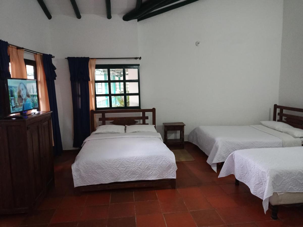 Bed and Breakfast Hospederia La Roca Plaza Principal Boyaca Екстер'єр фото